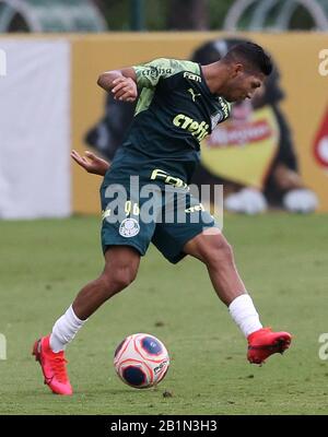 Sao Paulo, Brésil. 26 février 2020. TREINO DO PALMEIRAS - Le joueur Rony, de se Palmeiras, pendant l'entraînement, à l'académie de football. (Photo: Cesar Greco/Fotoarena) Crédit: Foto Arena Ltda/Alay Live News Banque D'Images