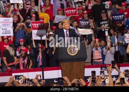 21 février 2020, LAS VEGAS CONVENTION CENTER, LAS VEGAS, NEVADA USA - le président Trump Ré-Election Rally - GARDEZ L'AMÉRIQUE GRAND Banque D'Images