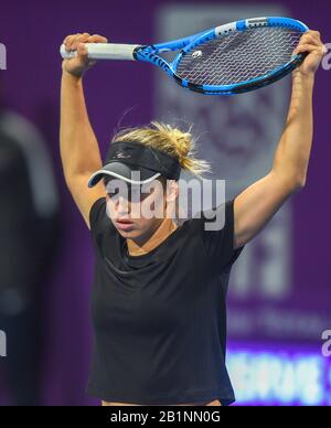 Doha, Qatar. 26 février 2020. Yulia Putintseva, du Kazakhstan, réagit lors du troisième tour de match des femmes contre Belinda Bencic, de Suisse, lors de l'ouverture WTA Qatar 2020 à Doha, au Qatar, le 26 février 2020. Crédit: Nikku/Xinhua/Alay Live News Banque D'Images