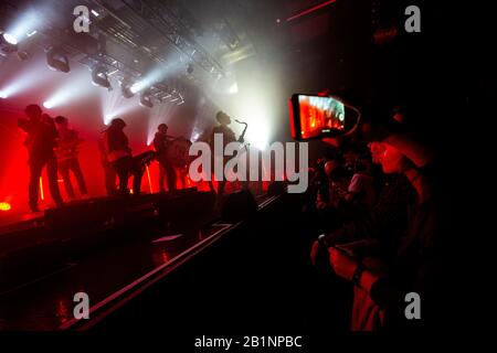 Porto, Portugal. 26 février 2020. Le groupe de marchage techno autodécrit de l'Allemagne, Meute, est vu en direct au Hard Club de Porto. Crédit: Sopa Images Limited/Alay Live News Banque D'Images