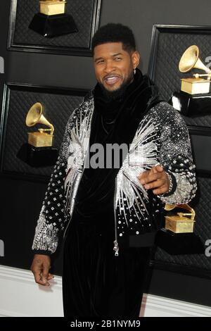 62ème prix GRAMMY annuels arrivées 2020 au Staples Center de Los Angeles, Californie. Avec: Usher Où: Los Angeles, Californie, États-Unis Quand: 26 Jan 2020 Crédit: Adriana M. Barraza/Wenn Banque D'Images