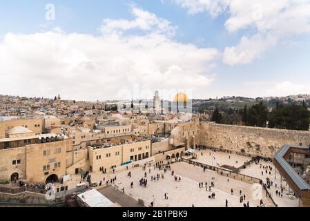 Vue d'ensemble du mur occidental dans la vieille ville de Jérusalem, Israël Banque D'Images