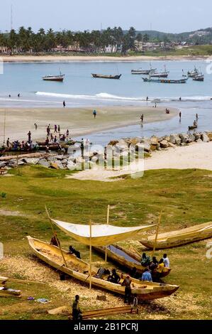 Ville d'Elvira près du château d'Elmina, Ghana Banque D'Images