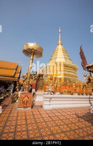 Asie, Thaïlande, Chiang Mai, Doi Suthep Temple Banque D'Images