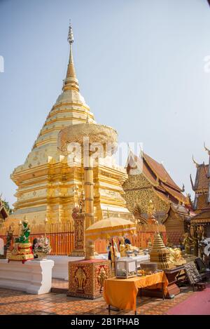 Asie, Thaïlande, Chiang Mai, Doi Suthep Temple Banque D'Images