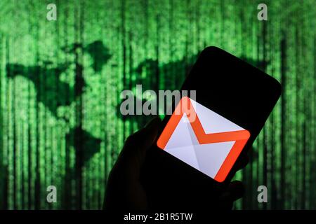 Pologne. 26 février 2020. Dans cette illustration photo, un logo Google Gmail s'affiche sur un smartphone. Crédit: Filip Radwanski/Sopa Images/Zuma Wire/Alay Live News Banque D'Images