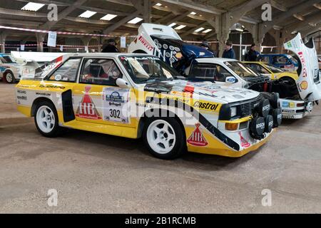 Audi Quattro S 1 E 2 voitures de rallye historiques à Race Retro Stoneleigh Park Warwickshire Royaume-Uni Banque D'Images