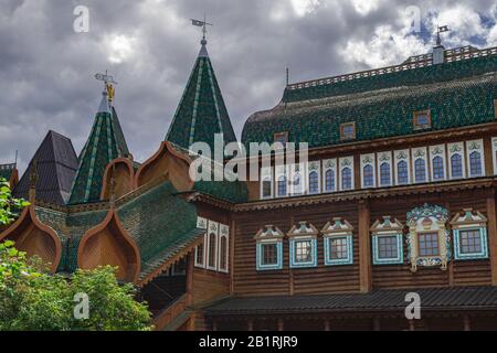 Moscou/Russie ; 5 Juillet 2019 : Grand Palais En Bois De Kolomenskoye, Moscou, Russie Banque D'Images