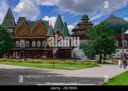 Moscou/Russie ; 5 Juillet 2019 : Grand Palais En Bois De Kolomenskoye, Moscou, Russie Banque D'Images