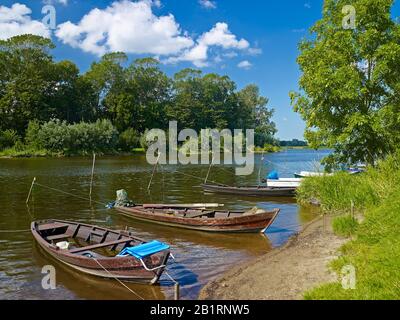 Bateaux à Friedrichstadt an der Treene, Frise du Nord, Schleswig-Holstein, Allemagne, Banque D'Images