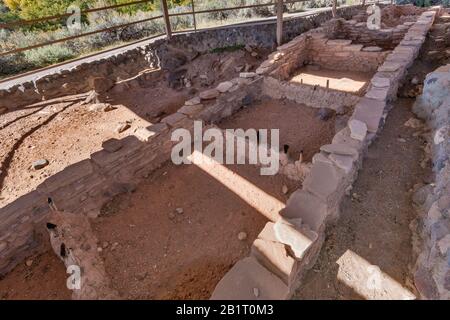 Site de Coombs, ruines excavées de l'ancien village de Puebloan (Anasazi) au musée Anasazi State Park Museum à Boulder, Utah, États-Unis Banque D'Images