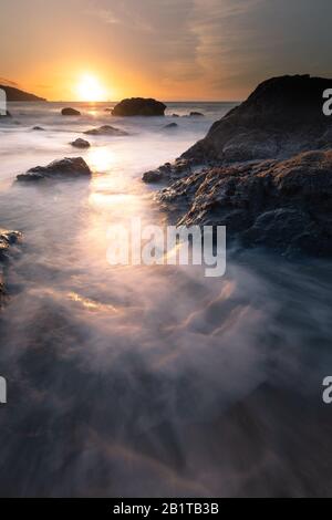 Vue depuis la plage de Marshall à San Francisco, Californie, États-Unis. Banque D'Images