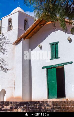 Chapelle Santa Rosa de Lima de 1648, Purmamarca, Quebrada de Humahuaca, Patrimoine mondial de l'UNESCO, Province Jujuy, NW Argentine, Amérique latine Banque D'Images