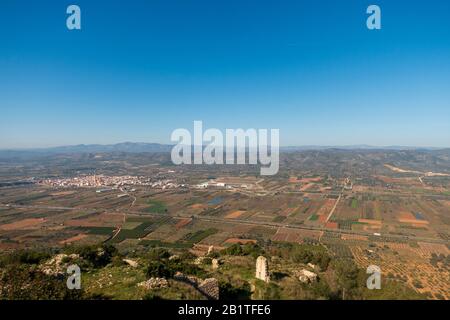 Vue sur Alcala de Xivert depuis le château, Espagne Banque D'Images