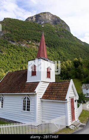 UNDREDAL, COMTÉ de VESTLAND, NORVÈGE - Église non drague Stave, construite 1147. Banque D'Images