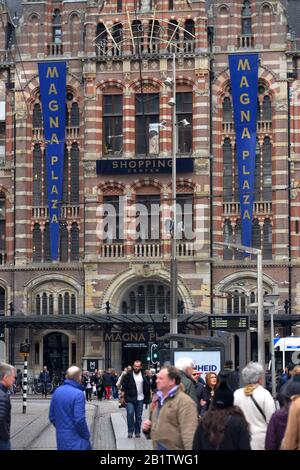 Centre Commercial, Magna Plaza, Nieuwezijds Voorburgwal , Amsterdam, Pays-Bas Banque D'Images