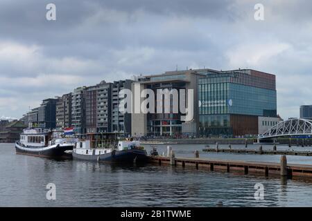 Openbare Bibliotheek Amsterdam, Conservatorium, Oosterdokskade, Amsterdam, Pays-Bas Banque D'Images