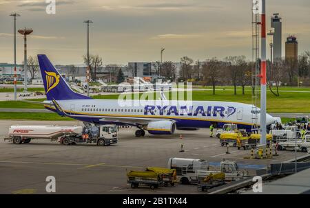 Ryan Air Flugzeug, Flughafen Schönefeld, Brandebourg, Allemagne Banque D'Images