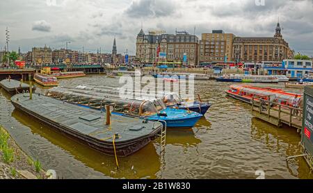 Vue d'Amsterdam à partir de la gare Central Station Pays-Bas Banque D'Images