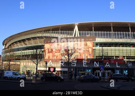 Londres, Royaume-Uni. 27 février 2020. Vue générale devant le stade Emirates avant le match. UEFA Europa League, tour de 32, 2ème match de match de match, Arsenal / Olympiacos au Emirates Stadium de Londres, jeudi 27 février 2020. Cette image ne peut être utilisée qu'à des fins éditoriales. Utilisation éditoriale uniquement, licence requise pour une utilisation commerciale. Aucune utilisation dans les Paris, les jeux ou une seule édition de club/ligue/joueur . pic par Steffan Bowen/Andrew Orchard sports photographie/Alay Live news crédit: Andrew Orchard sports photographie/Alay Live News Banque D'Images