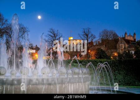 Diamond Jubilee Fountain, Windsor, Berkshire, Angleterre, Royaume-Uni Banque D'Images