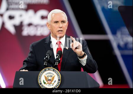 Oxon Hill, États-Unis 27 février 2020. 27 février 2020 - Oxon Hill, MD, États-Unis: Le vice-président Mike Pence s'est exprimé à la Conférence d'action politique conservatrice (CPAC). (Photo De Michael Brochstein/Sipa Usa) Crédit: Sipa Usa/Alay Live News Banque D'Images