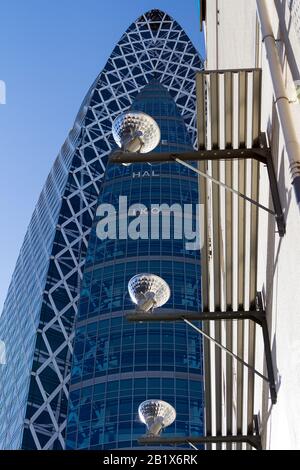 Le mode distinctif Gakuen Cocoon Tower Shinjuku, Tokyo, Japon, Banque D'Images