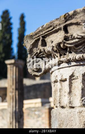 Italie, POMPÉI - OCT 19, 2019: Ancienne ville romaine détruite par l'éruption du Vésuve en AD 79. Pompéi est un site classé au patrimoine mondial de l'UNESCO. Banque D'Images