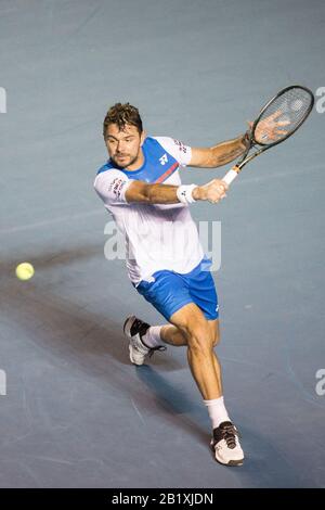 Acapulco, Mexique. 27 février 2020. Stan Wawrinka, de Suisse, a fait un retour lors du match de quart-finale masculin entre Grigor Dimitrov, de Bulgarie, et Stan Wawrinka, de Suisse, lors du tournoi de tennis ATP Mexican Open de 2020 à Acapulco, au Mexique, le 27 février 2020. Crédit: Francisco Canedo/Xinhua/Alay Live News Banque D'Images