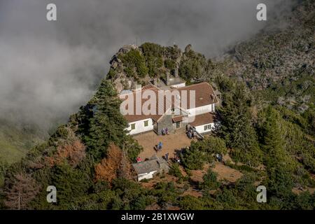 Berghuette suis Pico Ruivo, Zentralgebirge, Madeira, Portugal Banque D'Images