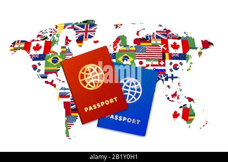 Deux passeports brillants sur la carte du monde avec des drapeaux de souverain états sur fond blanc Illustration de Vecteur