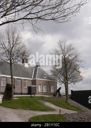Église sur l'ancienne île Schokland aux Pays-Bas Banque D'Images