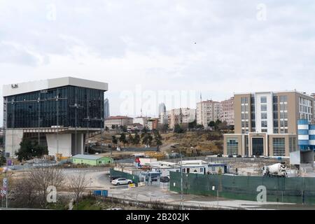 Istanbul, Turquie - 27 Février 2020 : Bâtiments De Campus De L'Université Medeniyet Dans Le District D'Istanbul Unalan. Scienece et technologie Labrotory bui Banque D'Images