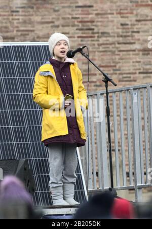 GRETA Thunberg s'exprimant lors de l'événement Clive 4 Climate Bristol sur College Green, Bristol Banque D'Images