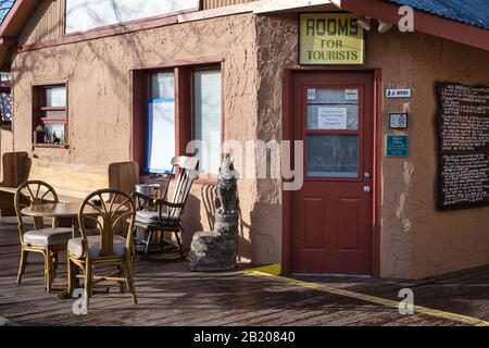Office of Shep's Miners Inn & Hier, s Restaurant at Chloride, Arizona, 86431, États-Unis. Banque D'Images