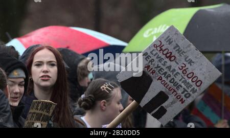 La grève des jeunes 4 Climate Bristol événement sur College Green, Bristol à laquelle Greta Thunberg et Mya-Rose Craig ont parlé Banque D'Images