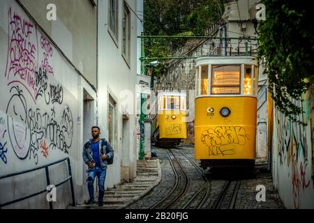 Standseilbahn 'Ascensor Do Lavra', Lissabon, Portugal Banque D'Images