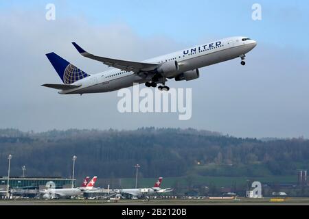 Avions United Airlines Boeing 767-300, N662ua, Zurich Kloten, Suisse Banque D'Images