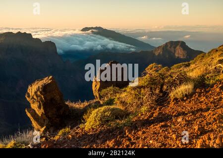 Ambiance matinale au Mirador de Los Andenes, vue sur la Caldera de Taburiente, la Palma, les îles Canaries, les îles Canaries, Espagne Banque D'Images