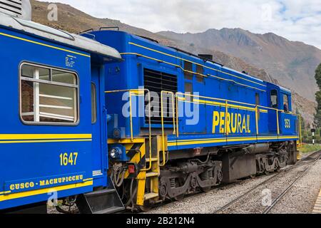 Perurail, chemin de fer péruvien du Sud, Ferrocarril del sur, sur le chemin de Cusco à Machupicchu, Pérou Banque D'Images