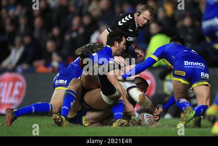 L'Ava Seumanufagai de Leeds Rhinos a fait un essai pendant le match de la Super League de Betfred au stade Emerald Headingley, à Leeds. Banque D'Images