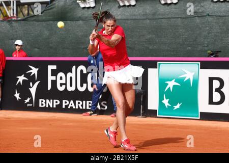 Carthagène, Espagne. 7 février 2020. Sara Sorribes (ESP) tennis : Sara Sorribes d'Espagne lors du premier match contre Naomi Osaka du Japon sur la coupe de la Fed ITF par BNP Paribas qualificateurs pour finale au Centro de Tenis la Manga Club à Carthagène, Espagne . Crédit: Mutsu Kawamori/Aflo/Alay Live News Banque D'Images