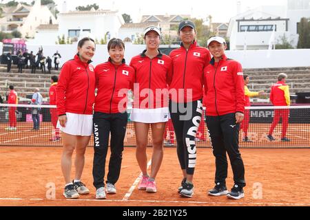 Carthagène, Espagne. 8 février 2020. (L-R) Shuko Aoyama, Kurumi Nara, Ena Shibahara, Naomi Osaka, Misaki Doi (JPN) tennis : équipe japonaise après l'Espagne à la coupe de la Fed ITF de BNP Paribas qualificateurs pour finale au Centro de Tenis la Manga Club à Carthagène, Espagne . Crédit: Mutsu Kawamori/Aflo/Alay Live News Banque D'Images