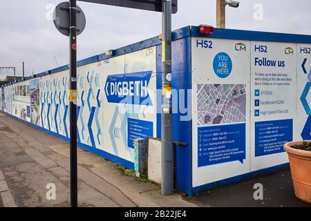 Les hoarings HS2 autour du site du bâtiment à Digbeth, Birmingham Banque D'Images