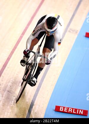 Lea Sophie Friedrich de Gemrany en action lors de l'essai de 500 m pour les femmes au cours du quatrième jour des Championnats du monde de cyclisme sur piste de 2020 de l'UCI à Velodrom, Berlin. Banque D'Images