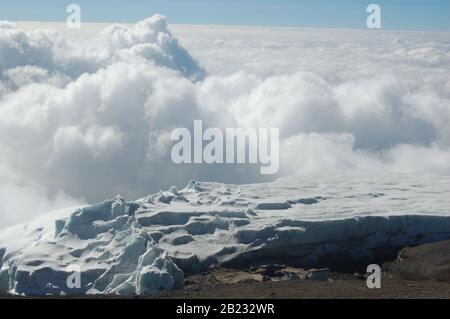 Champs de glace du mont Kilimanjaro Banque D'Images