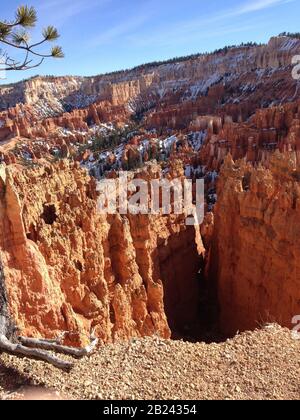 Vue particulièrement magnifique depuis Sunset point des affleurements rocheux accidentés du Bryce Canyon Banque D'Images