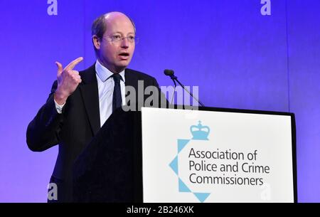 Londres, Royaume-Uni. 27 février 2020. Sir Philip Rutnam s'est exprimé au sommet conjoint de partenariat de l'APCC et de la NPCC (chefs de police) au Centre de conférence du QE 11 à Westminster, Londres, le jeudi 27 février 2020. Sir Philip Rutnam a démissionné aujourd'hui de ses fonctions de secrétaire permanent au Home Office et a l'intention de réclamer un congédiement constructif par le gouvernement. Crédit: Simon Hadley/ Alay Banque D'Images