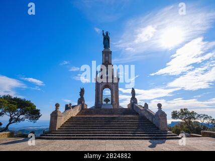 Monument Cristo Rei, statue du Christ Roi, Santuari de Sant Salvador à Puig de Sant Salvador, près de Felanitx, région de Migjorn, Majorque, Baléares Banque D'Images