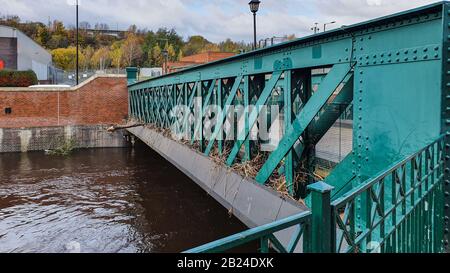 Suite à l'inondation de la rivière Don à Sheffield, novembre 2019 Banque D'Images